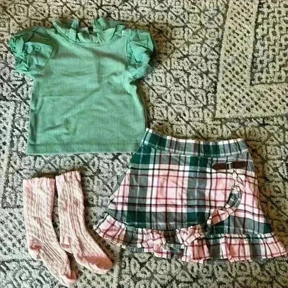 Janie and Jack Other - Janie and Jack outfit with knee high socks size 2T